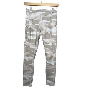 Athleta Tan Camo Contender Pocket 7/8 Extra Small